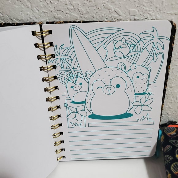 Squishmallows Notebook and Pen Set - Picture 6 of 13
